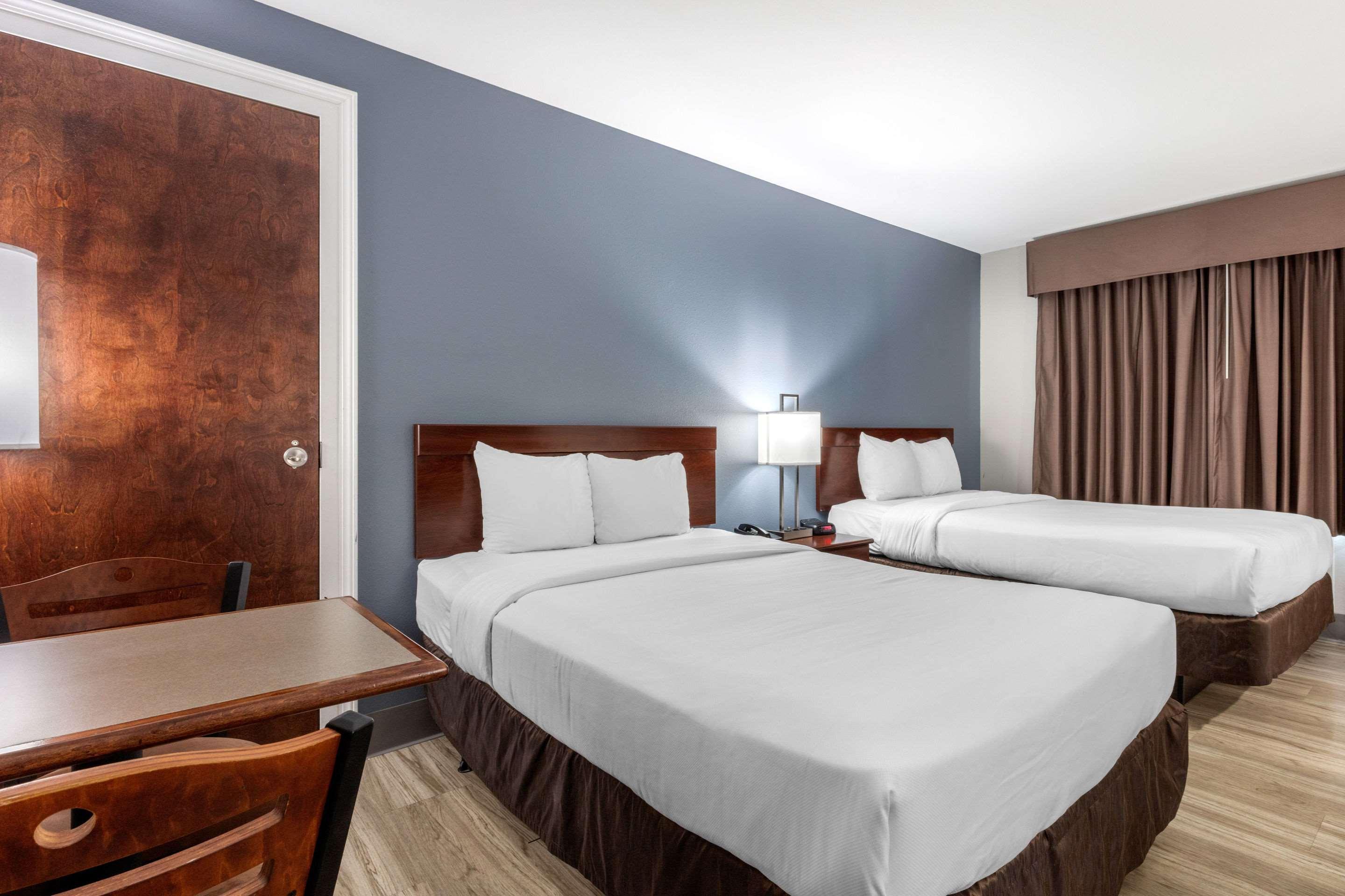 Quality Inn & Suites Demopolis Exteriér fotografie