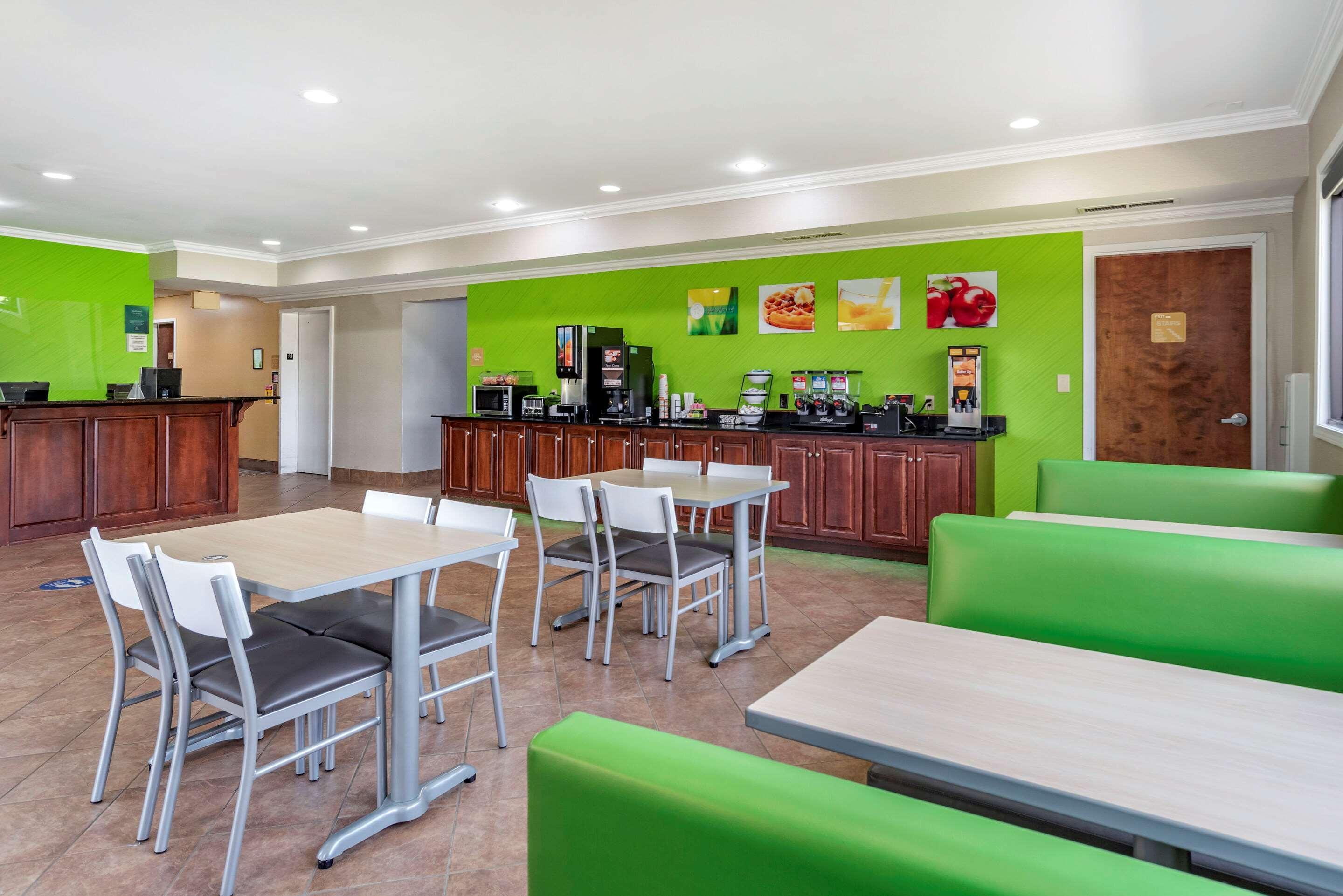 Quality Inn & Suites Demopolis Exteriér fotografie